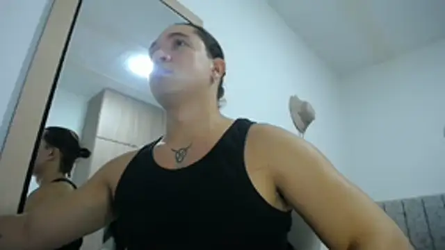 Snapshot of Valerioe chatting on 03/01/26, 04:40 Valerioe online show from 03/01/26, 04:40