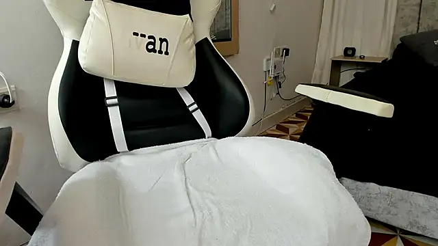 Valerioe online show from 11/10/25, 04:12