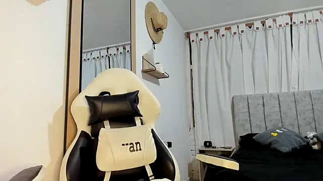 Valerioe online show from 10/06/25, 10:16