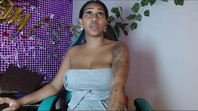 Kristel lee online show from 11/28/25, 07:47