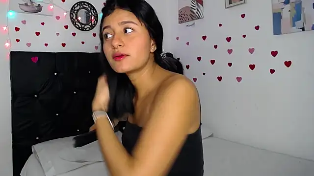 Snapshot of floweer_ chatting on 02/21/25, 02:06 floweer online show from 02/21/25, 02:06