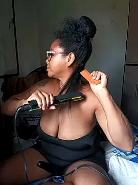 Melanie candy  online show from 10/08/25, 07:14