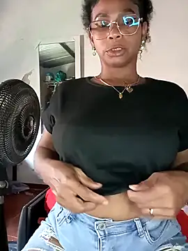 Melanie candy  online show from 02/13/25, 05:44