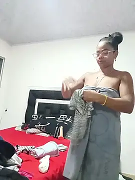 Melanie candy  online show from 03/15/26, 12:50