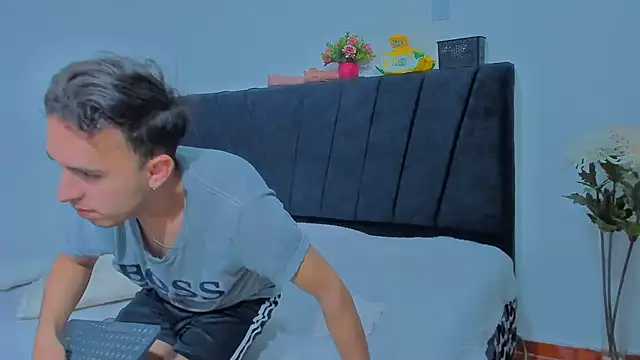 big-dicktop23 online show from 10/09/25, 03:40