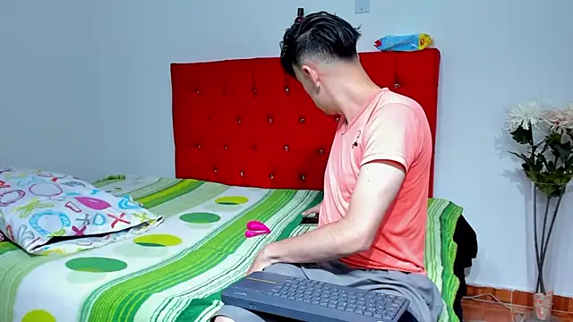 big-dicktop23 online show from 02/14/25, 02:50