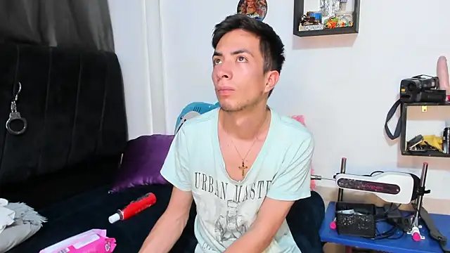 big-dicktop23 online show from 05/13/26, 06:59