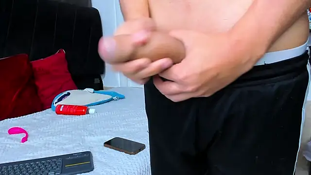 big-dicktop23 online show from 06/22/26, 05:43