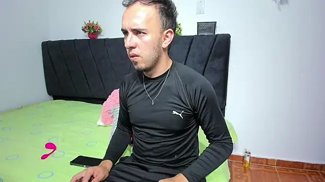 big-dicktop23 online show from 04/06/26, 11:06