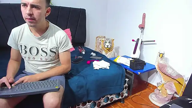 big-dicktop23 online show from 12/17/25, 03:11