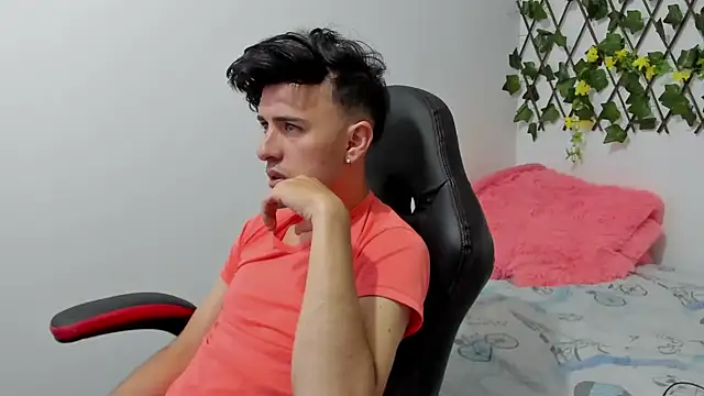 big-dicktop23 online show from 02/13/25, 04:39