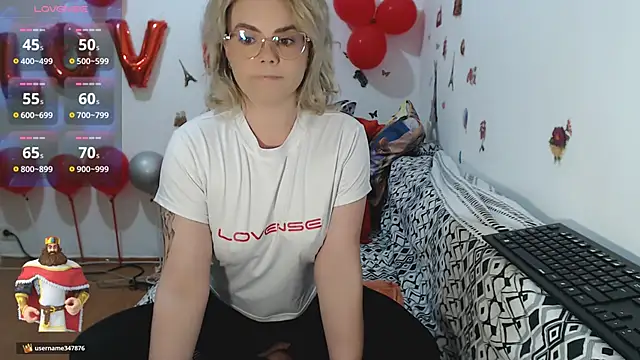 hotmilf4uxxx online show from 03/20/26, 09:32