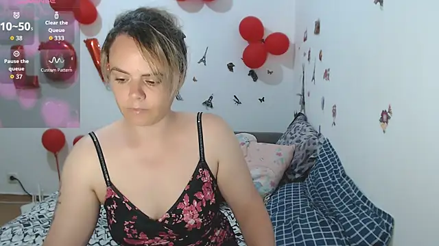 hotmilf4uxxx online show from 06/04/26, 10:20