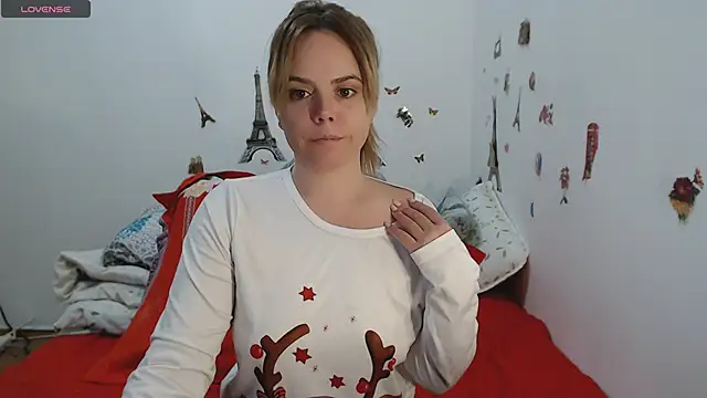 hotmilf4uxxx online show from 01/18/26, 11:46