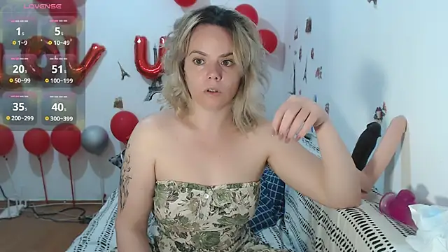 hotmilf4uxxx online show from 04/07/26, 09:55