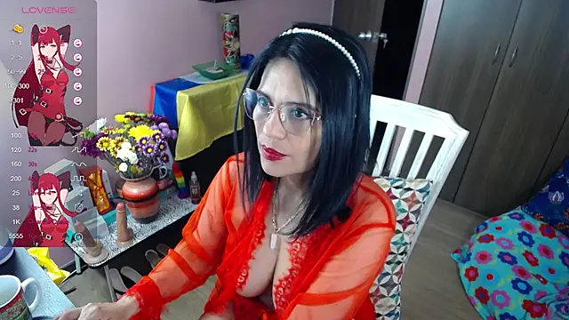 Snapshot of paolagomez_ chatting on 02/07/25, 04:27 paolagomez online show from 02/07/25, 04:27