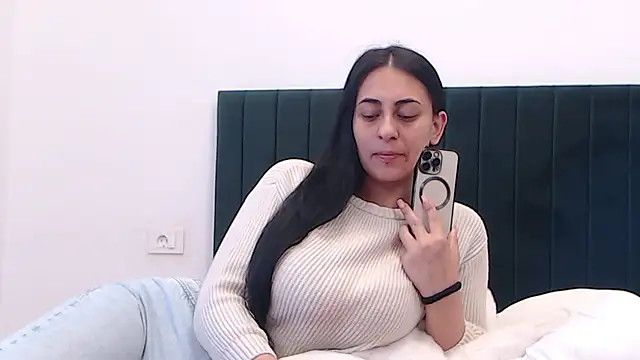 Aimeclark online show from 04/07/26, 08:16