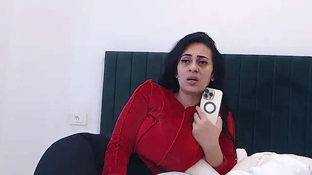 Aimeclark online show from 11/15/25, 10:52