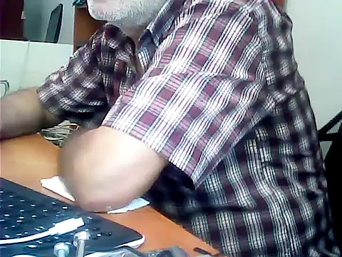 Snapshot of zormen355 chatting on 07/01/26, 12:05 zormen355 online show from 07/01/26, 12:05