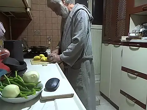 zormen355 online show from 12/21/25, 05:58