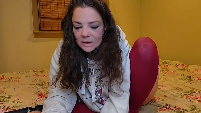 MiaElizabeth online show from 12/02/25, 11:01