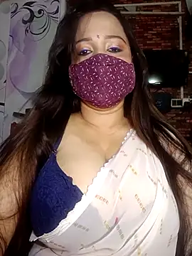 albelasummi702 online show from 10/24/25, 02:43