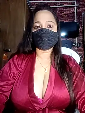 albelasummi702 online show from 02/17/25, 05:23