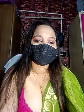 albelasummi702 online show from 02/19/25, 02:01