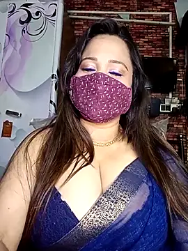 albelasummi702 online show from 10/25/25, 08:35