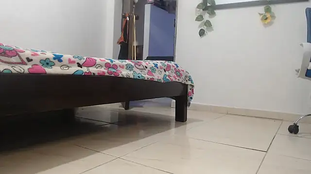 Snapshot of Elza_Blonde chatting on 02/14/25, 02:23 Elza Blonde online show from 02/14/25, 02:23