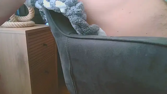 T0Yforeskin online show from 04/17/26, 01:25