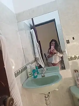 lirio05 online show from 11/08/25, 07:17