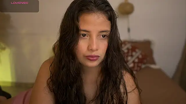 lirio05 online show from 02/09/26, 06:39