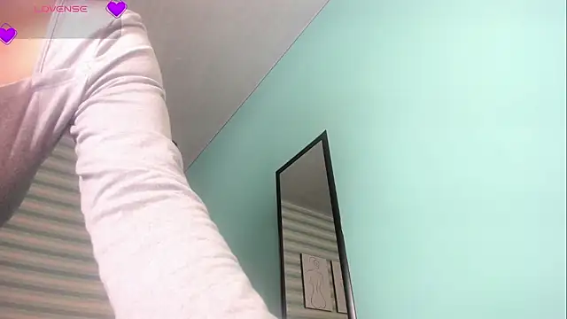 Snapshot of goddess_kianna chatting on 07/16/26, 01:02 goddess kianna online show from 07/16/26, 01:02