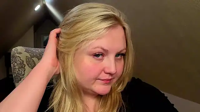PhatAssBlond online show from 05/09/26, 01:31