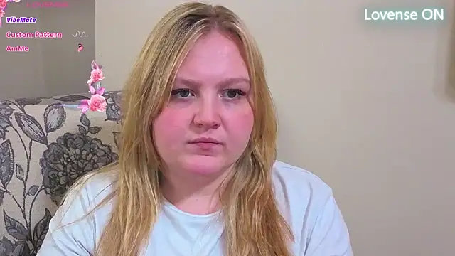 PhatAssBlond online show from 04/21/26, 01:42