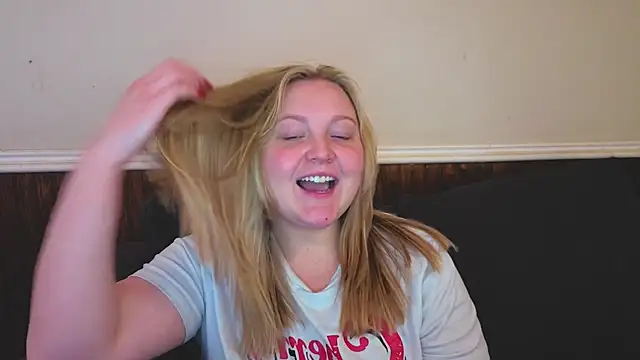 PhatAssBlond online show from 02/18/26, 08:05