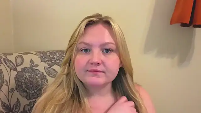 PhatAssBlond online show from 04/18/26, 05:04