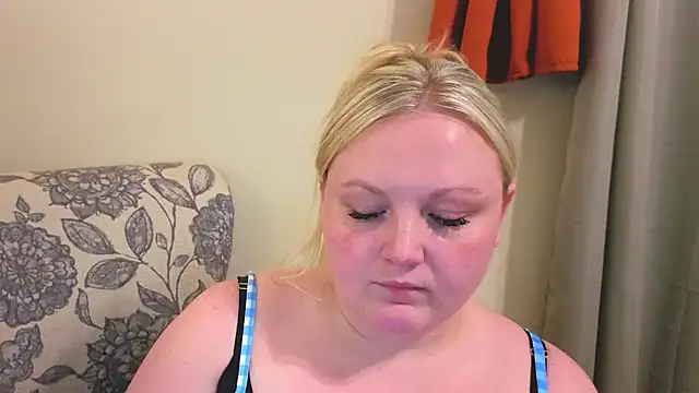 PhatAssBlond online show from 04/29/26, 10:49