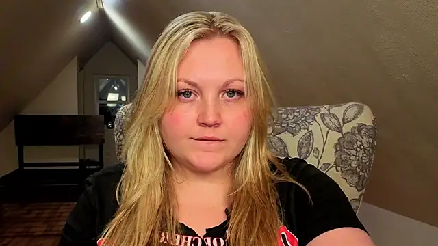 PhatAssBlond online show from 05/07/26, 02:49
