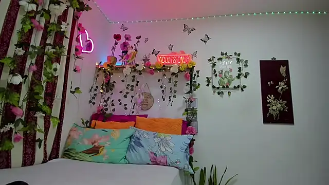 anasttacia 210 online show from 10/05/25, 10:22