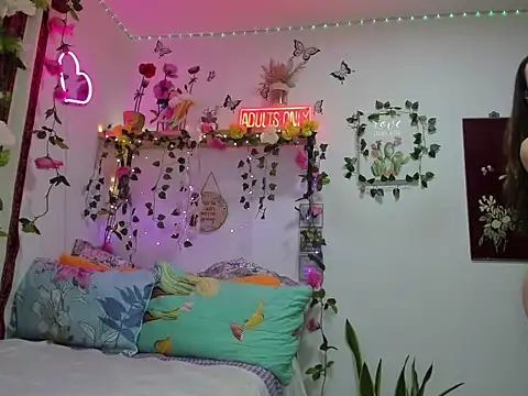 anasttacia 210 online show from 10/28/25, 10:03