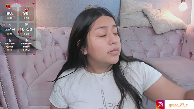 grace77   online show from 11/12/25, 09:46