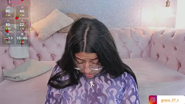 grace77   online show from 10/30/25, 11:41