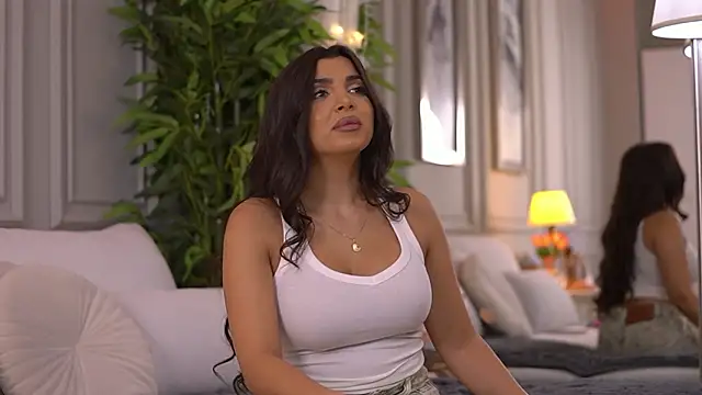 NicoleCellini online show from 03/27/26, 07:26