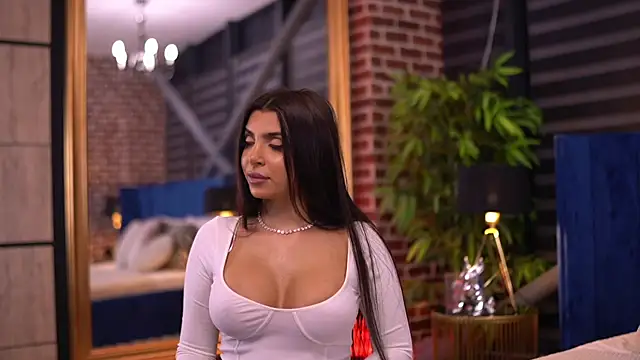 NicoleCellini online show from 10/30/25, 07:00