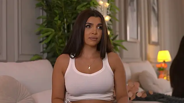 NicoleCellini online show from 04/08/26, 07:04