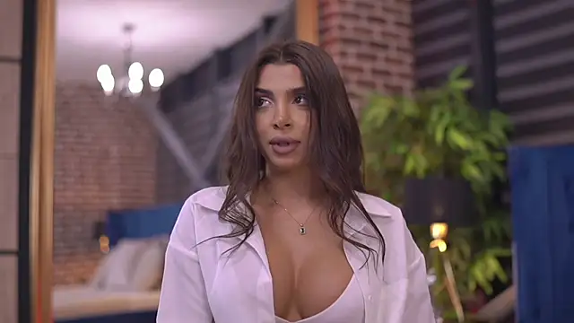 NicoleCellini online show from 10/03/25, 06:31