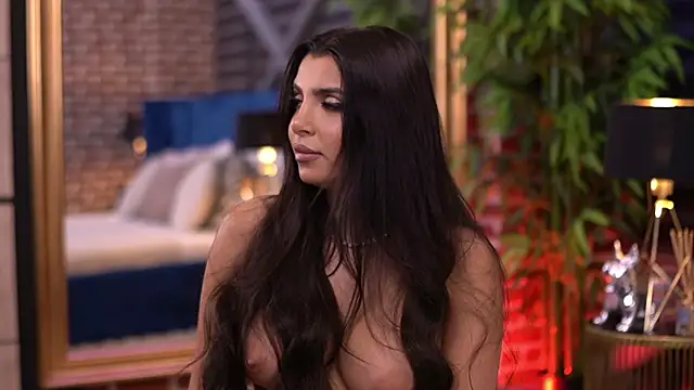 NicoleCellini online show from 11/27/25, 07:14