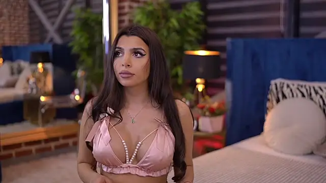 NicoleCellini online show from 03/22/25, 10:04